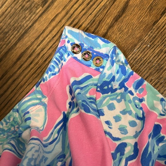 Lilly Pulitzer comfy throw on dress. 3/4 sleeves. Size large - Picture 2 of 2